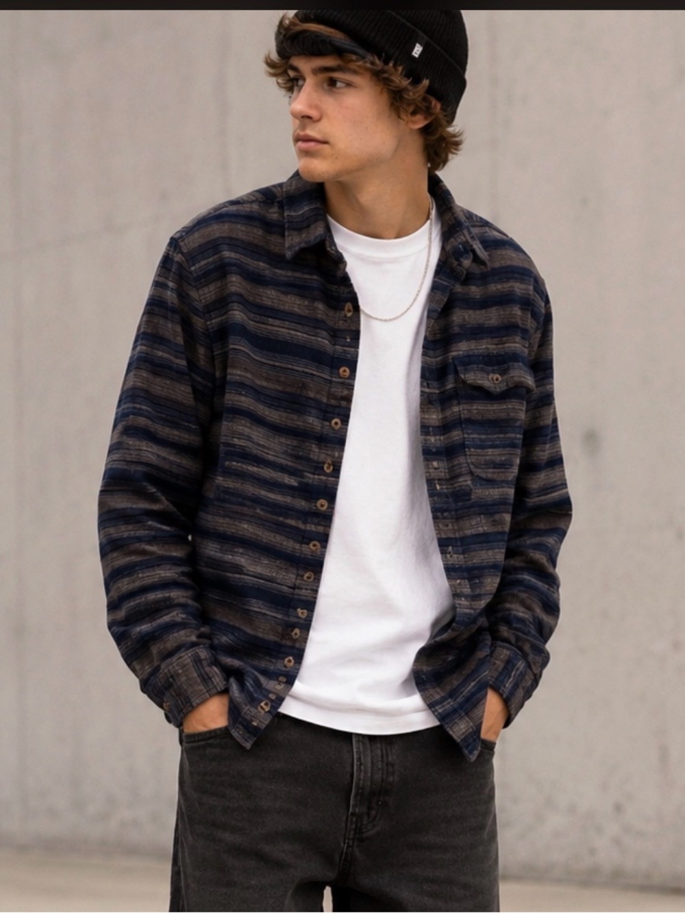 Aeropostale Men's Navy and Gray Striped Button-Down Shirt